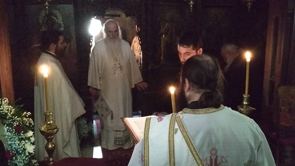 Θεία Λειτουργία στην Ιερά Μονή Στομίου