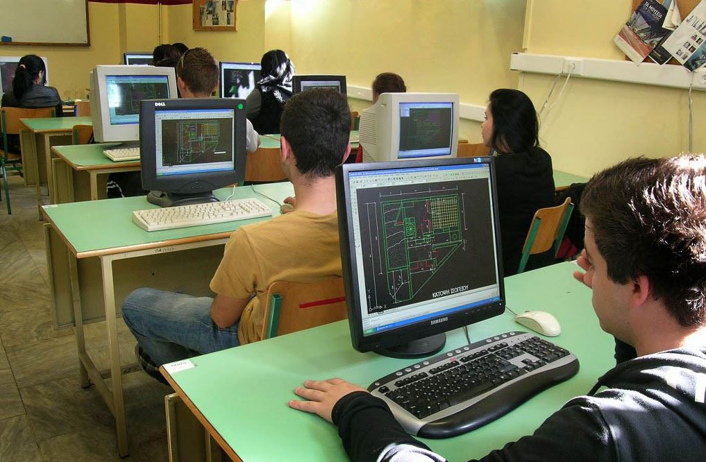 Υποτροφίες του ΚΕΣΟ γύρω από μαθήματα δεξιοτήτων