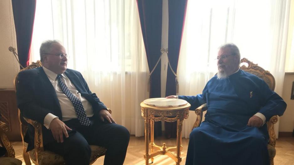 Με τον Αρχιεπίσκοπο Κύπρου συναντήθηκε ο ΥΠΕΞ Ν. Κοτζιάς