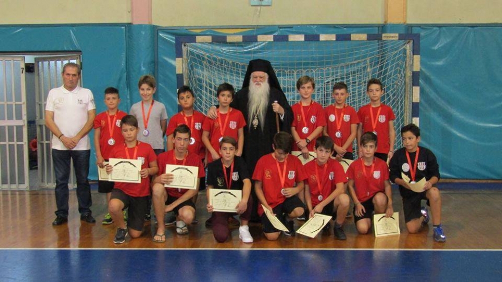 Αγιασμός στην ομάδα χάντμπολ του Σεριφάτου Αιγίου από τον Μητρ. κ. Αμβρόσιο