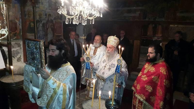 Ι.Μ. Γρεβενών: Θεία Λειτουργία στο Μπούρινο