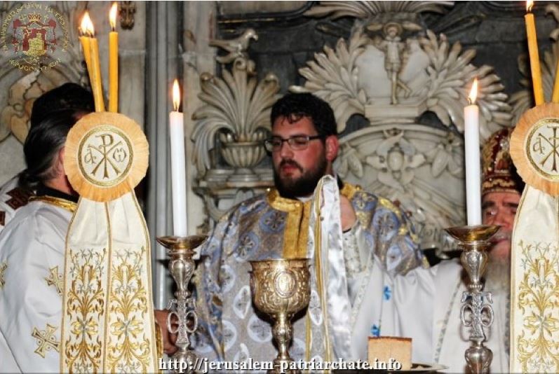 Χειροτονία Διακόνου στον Πανάγιο Τάφο