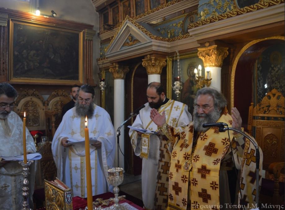 Αρχαιοπρεπής Θ. Λειτουργία Αγ. Ιακώβου του Αδελφοθέου στο Γύθειο