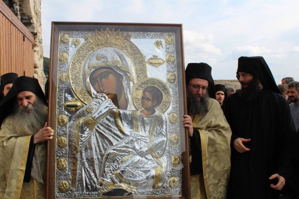 Στην Ι.Μ. Ξενοφώντος η Παναγία η Παραμυθία (φωτογραφίες)