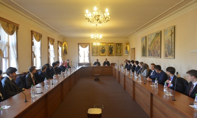 Митрополит Волоколамский Иларион встретился со школьниками из Австрии