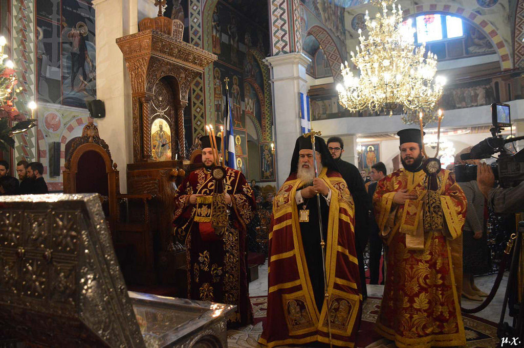 Δισαρχιερατική Θεία Λειτουργία στον Αγ. Γεώργιο Νεαπόλεως (βίντεο)