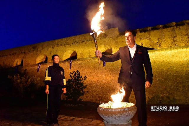 Λαμπαδηδρομία στο κάστρο του Παλαμηδίου