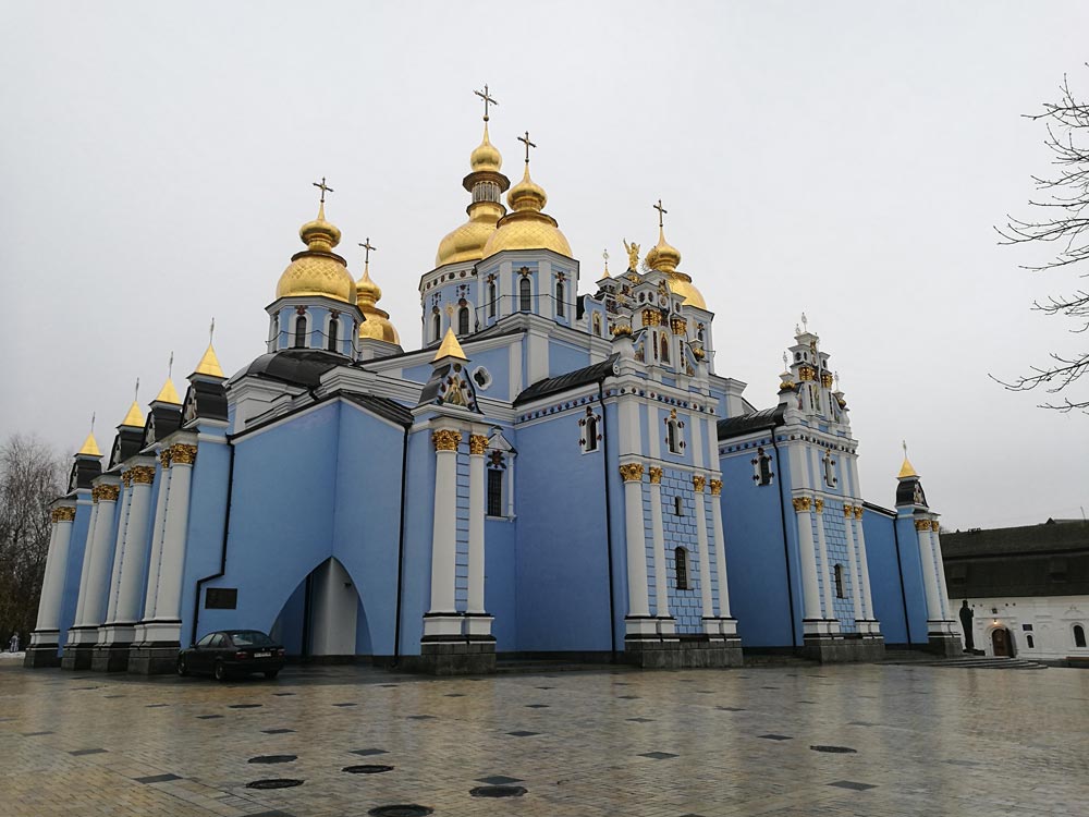 Η Ουκρανική Εκκλησία διακόπτει κάθε δεσμό με το Φανάρι