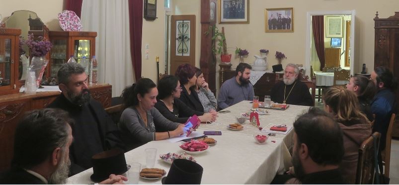 Ο Σύρου Δωρόθεος με τους Κατηχητές