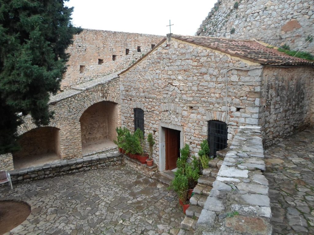 Πανηγυρίζει το εκκλησάκι του Παλαμηδιού