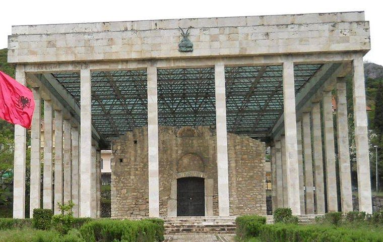 Dhoksologji në ditën e Pavarësisë