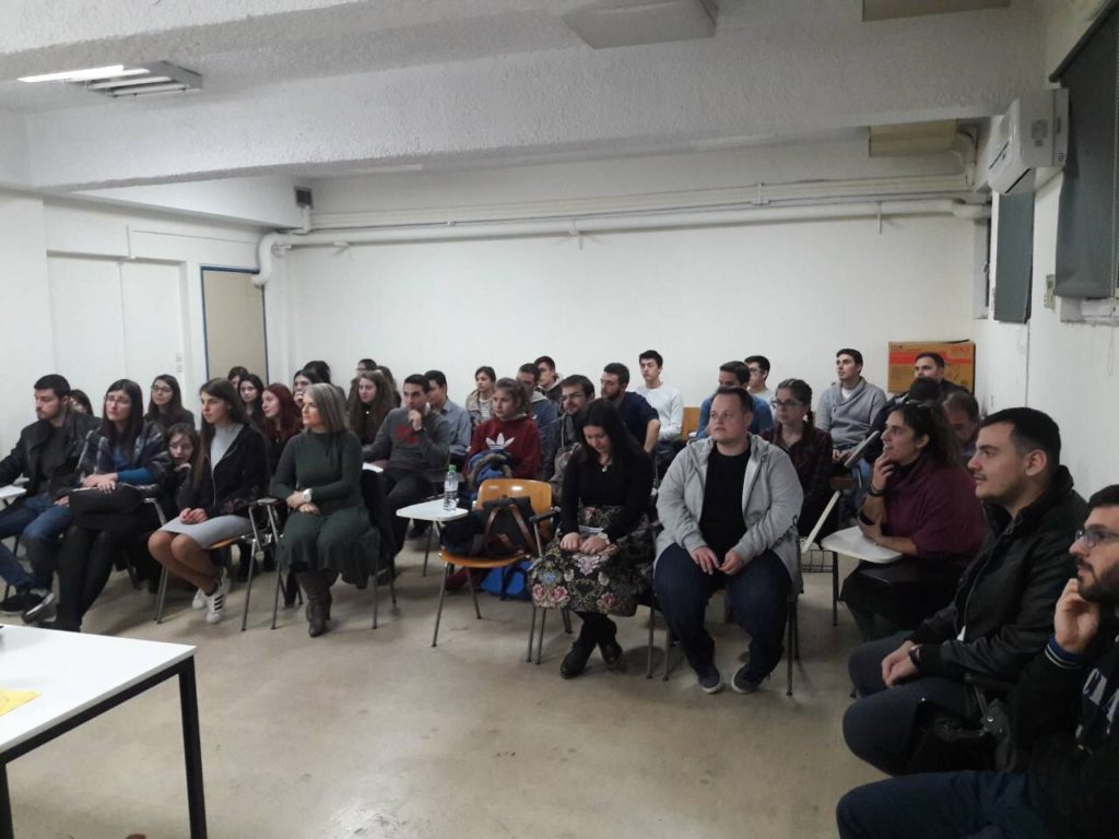 Ο Μητρ. Λαρίσης κοντά στους φοιτητές της Ιατρικής