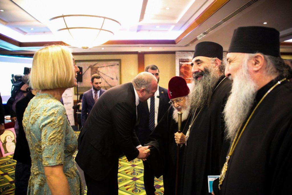 The New York Time-ის საერთაშორისო გამოცემა Turning Points-მა ჯილდო _ „ერის იდენტობის გამომხატველი საუკუნის სახელი“ კათოლიკოს-პატრიარქ ილია II-ს მიანიჭა