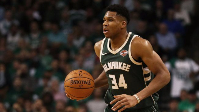 Οι Έλληνες της Φλόριδα ετοιμάζονται να υποδεχτούν τον Γιάννη Αντετοκούνμπο