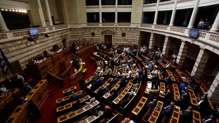 Διαφωνίες στη Βουλή για τη “συμφωνία”