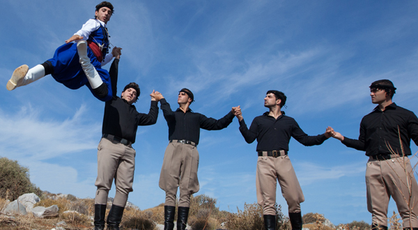 Ενορία εν δράσει: Παρουσίαση και ιστορία Κρητικών χορών (βίντεο)