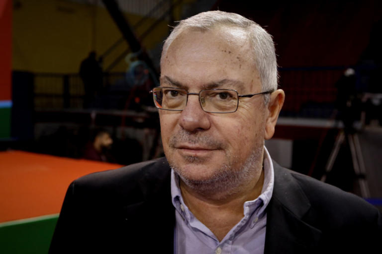 “Σφήνα” του ΚΙΝΑΛ στην κόντρα που έχει ξεσπάσει ανάμεσα σε κυβέρνηση και ΝΔ για το εκκλησιαστικό