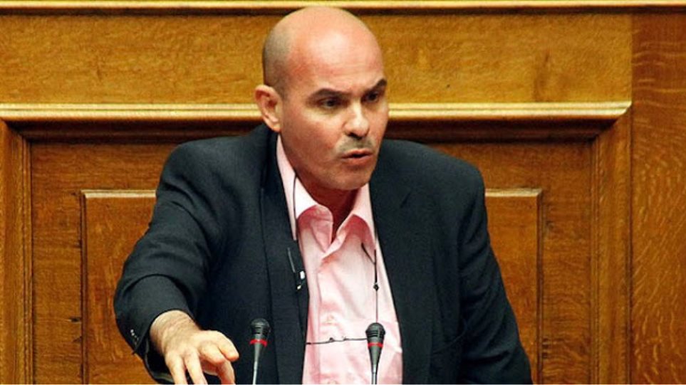 Ο βουλευτής του ΣΥΡΙΖΑ Γιάννης Μιχελογιαννάκης διαφωνεί με την αλλαγή του άρθρου 3 για τις σχέσεις Κράτους – Εκκλησίας