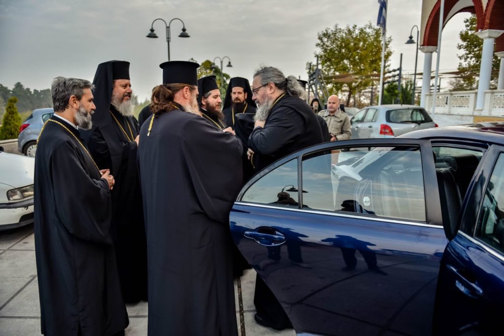 Ι.Μ. Λαρίσης: Η πρώτη Θεία Λειτουργία του νέου Ποιμενάρχου