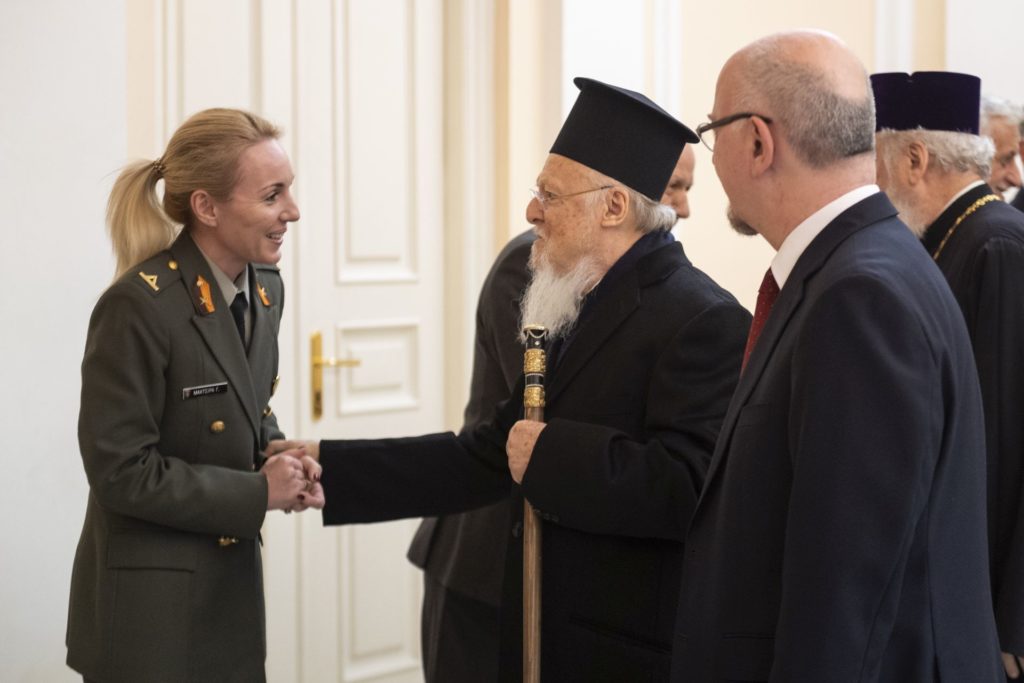 Ο Οικ. Πατριάρχης στην Ελλ. Πρεσβεία στο Βουκουρέστι