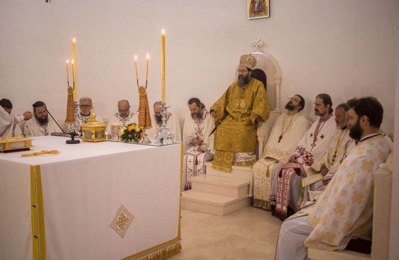 Епископ жички Јустин прославио крсну славу