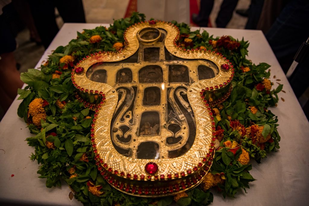 Το Μουζάκι υποδέχεται το Τίμιο Ξύλο