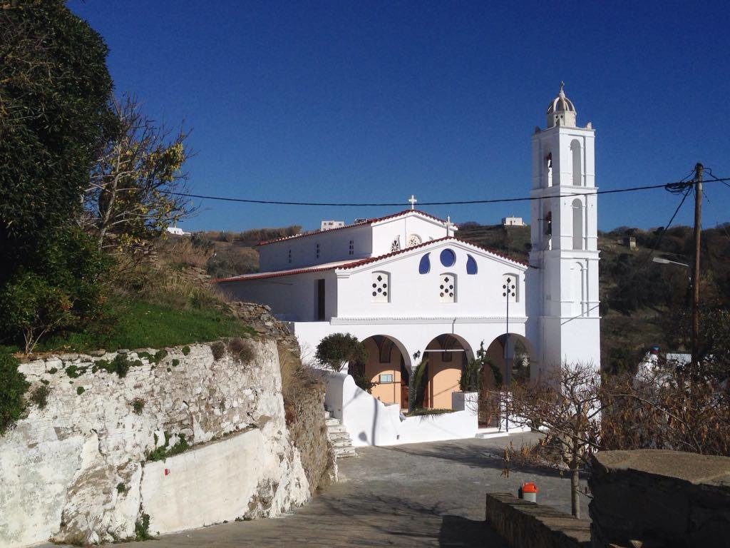 Πανηγυρίζει ο άγιος Ελευθέριος Καρυάς Τήνου