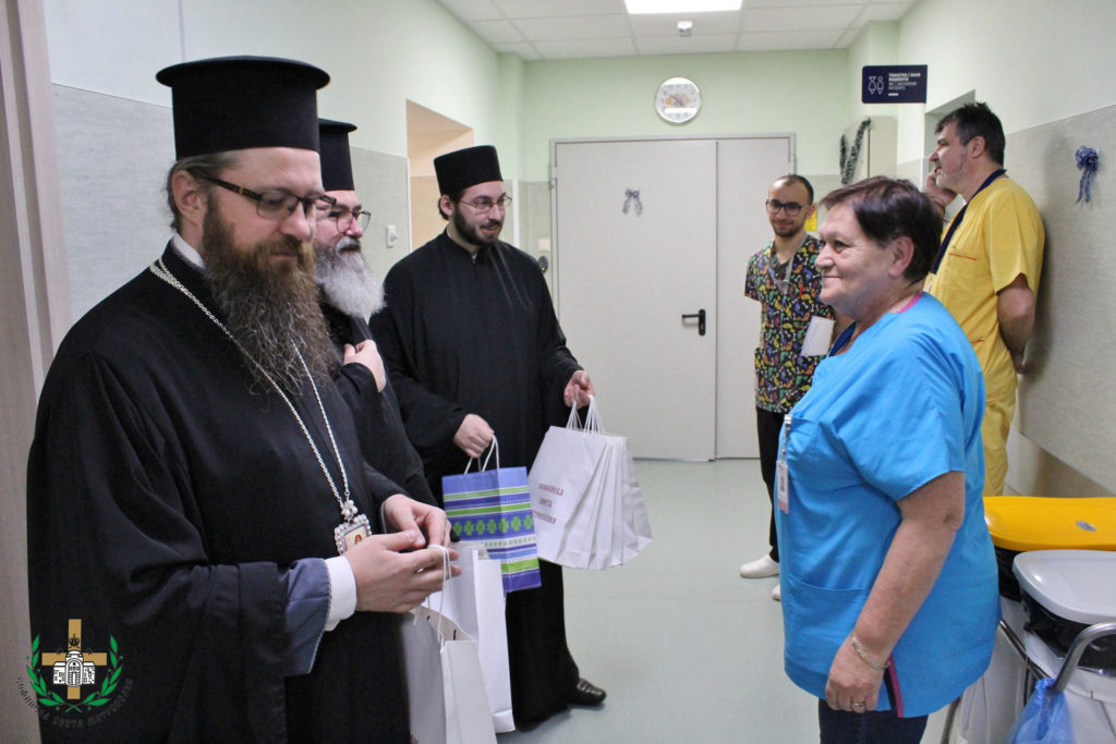 Представители на Негово Светейшество посетиха УМБАЛСМ “Н. И. Пирогов” ЕАД