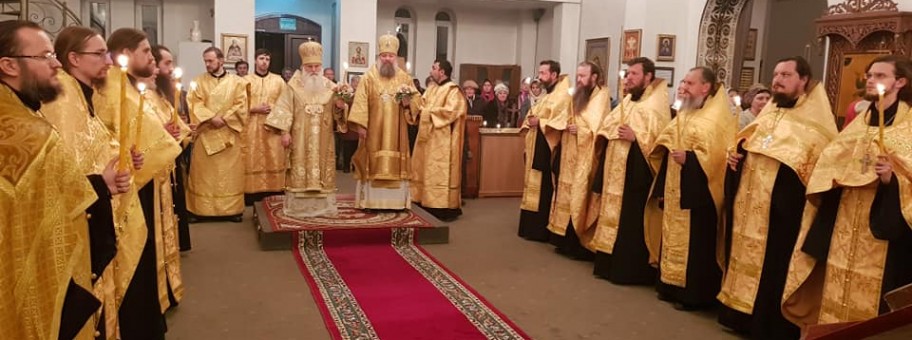 В столице Таджикистана прошли торжества в честь 75-летия основания Никольского кафедрального собора