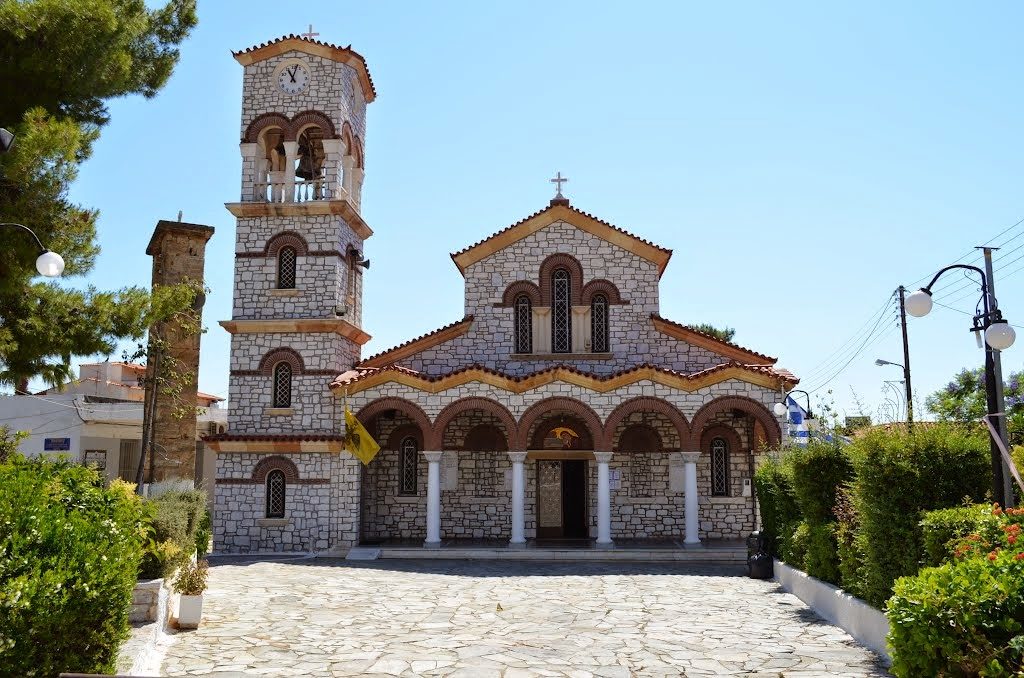 Πανηγυρίζει ο ιερός ναός Γεννήσεως Χριστού Παιανίας