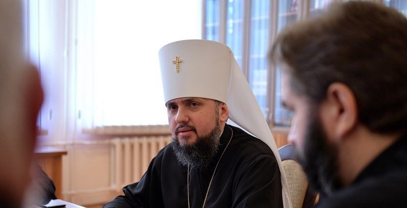 Προκαθήμενος της Ουκρανικής Εκκλησίας ο Μητρ Επιφάνιος”. Οι πρώτες αντιδράσεις από τη Μόσχα. Μήνυμα Ποροσένκο. Καταγγέλει η ρωσική Ντούμα