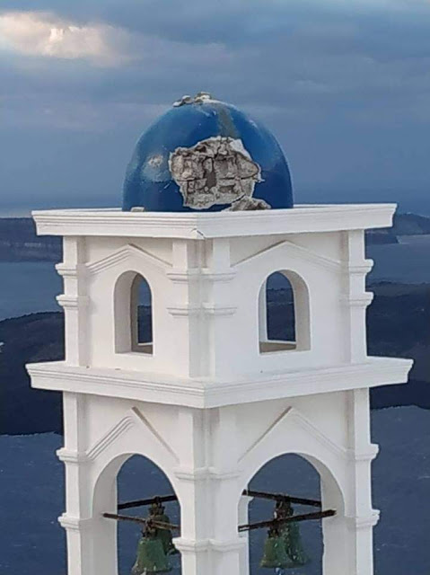 Πρωτοφανής βεβήλωση σε ναό στη Σαντορίνη