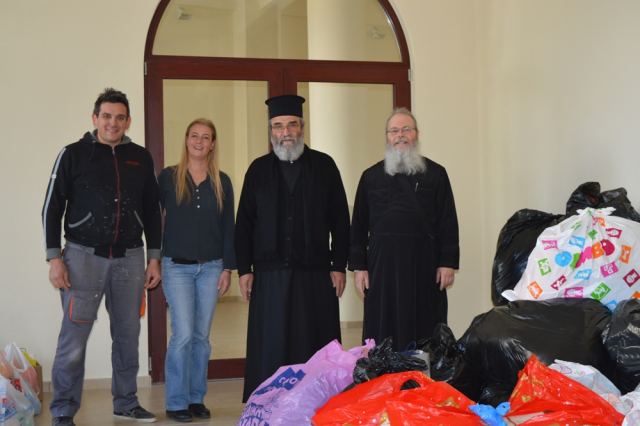 Τρόφιμα και ρούχα από τη δράση «Άστεγος για μια μέρα»