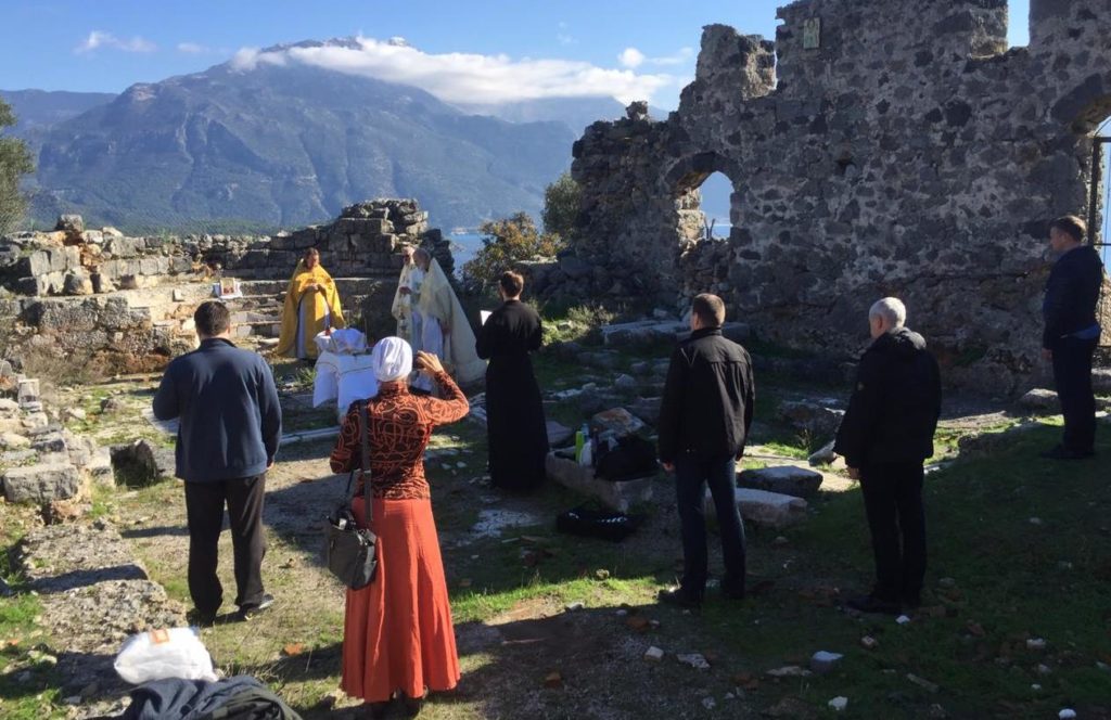 Divine service is celebrated on St. Nicholas Island
