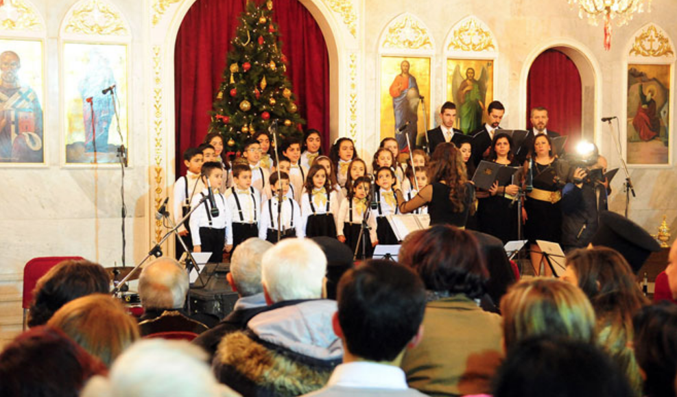 ترانيم ميلادية في كنيسة القديس نيقولاس للروم الأرثوذكس بالمزة