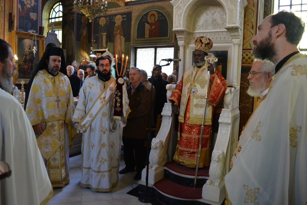 Πανηγυρική Θεία Λειτουργία στην Αγία Βαρβάρα Π. Φαλήρου