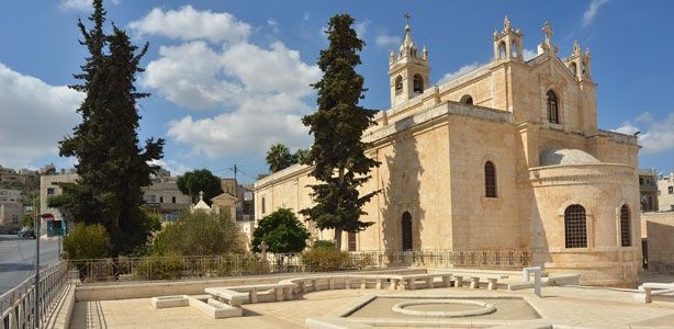 الإحتفال بعيد القديس نيقولاوس الصانع العجائب في مدينة بيت جالا