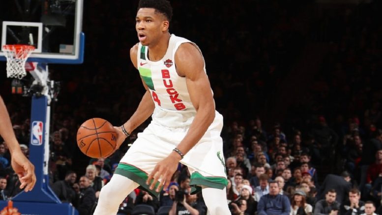 Αποθέωση με μελομακάρονα για τον Giannis από ομογενείς