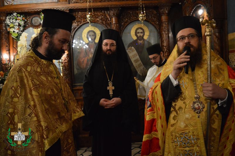 Архиерейска вечерня и офикия в чест на св. Николай Мирликийски Чудотворец