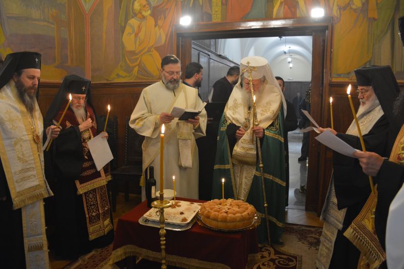 Заупокойни богослужения за благодетелите на БПЦ бяха отслужени в Синодния параклис