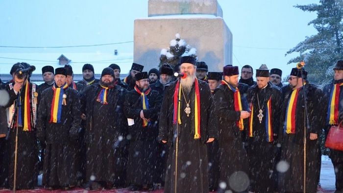 1000 деца получиха  подаръци от румънската епархия в Хуш