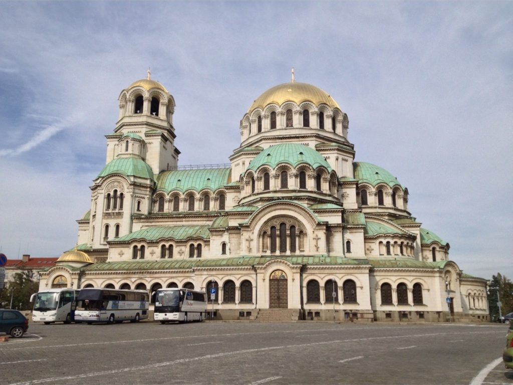 Представена беше експертизата, изготвена от УАСГ за техническото състояние на Патриаршеската катедрала “Св. Александър Невски”