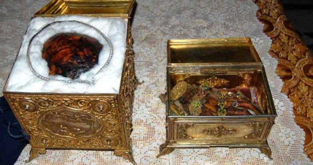 Τα Λείψανα της Αγίας Αικατερίνης στο Περιστέρι