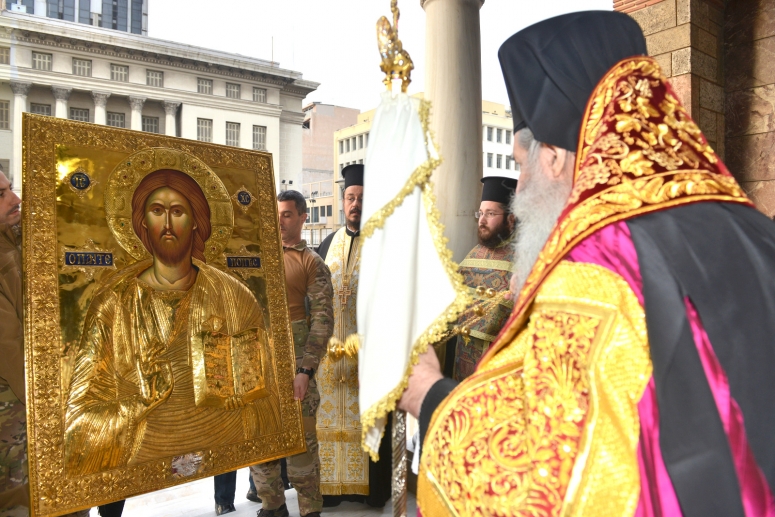 Ο Μητρ. Πειραιώς υποδέχθηκε και ενθρόνισε την Ιερά εικόνα του  Χριστού Παντεπόπτου