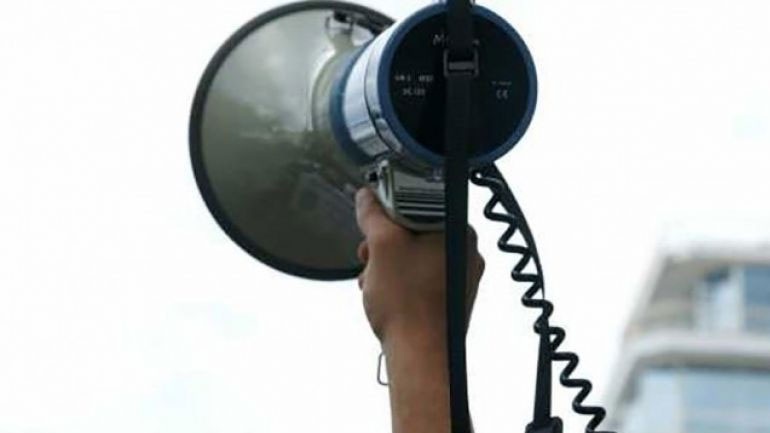 Μία δικαιολογία νωθρότητος: “Για όλα φταίνε οι κυβερνώντες”