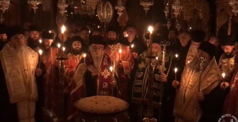4 bishops, hundreds of pilgrims flock to Athos to commemorate Dochariou abbot on 40th day of his repose (video)