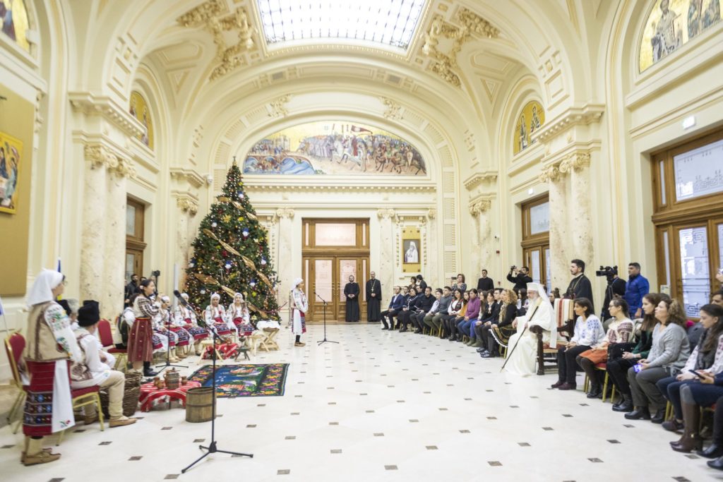 Patriarch Daniel honours Centennial Year Writing Contest Winners