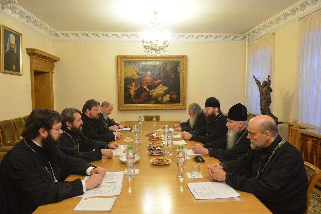 Commission for dioceses and parishes in far abroad countries holds session at the DECR