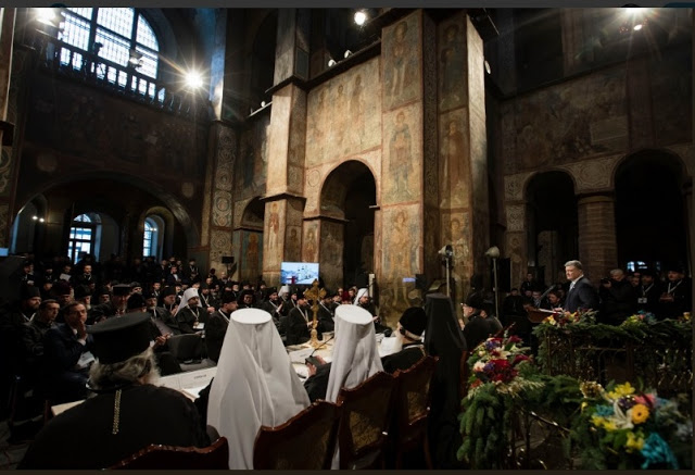 “Ομιλία Ποροσένκο”: “Σήμερα γράφουμε ιστορία”