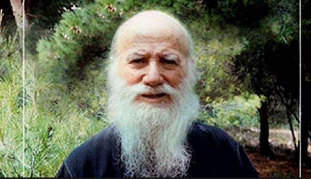 Άγιος Πορφύριος: Θεραπεύει τον καρκίνο· εξηγεί τις αιτίες